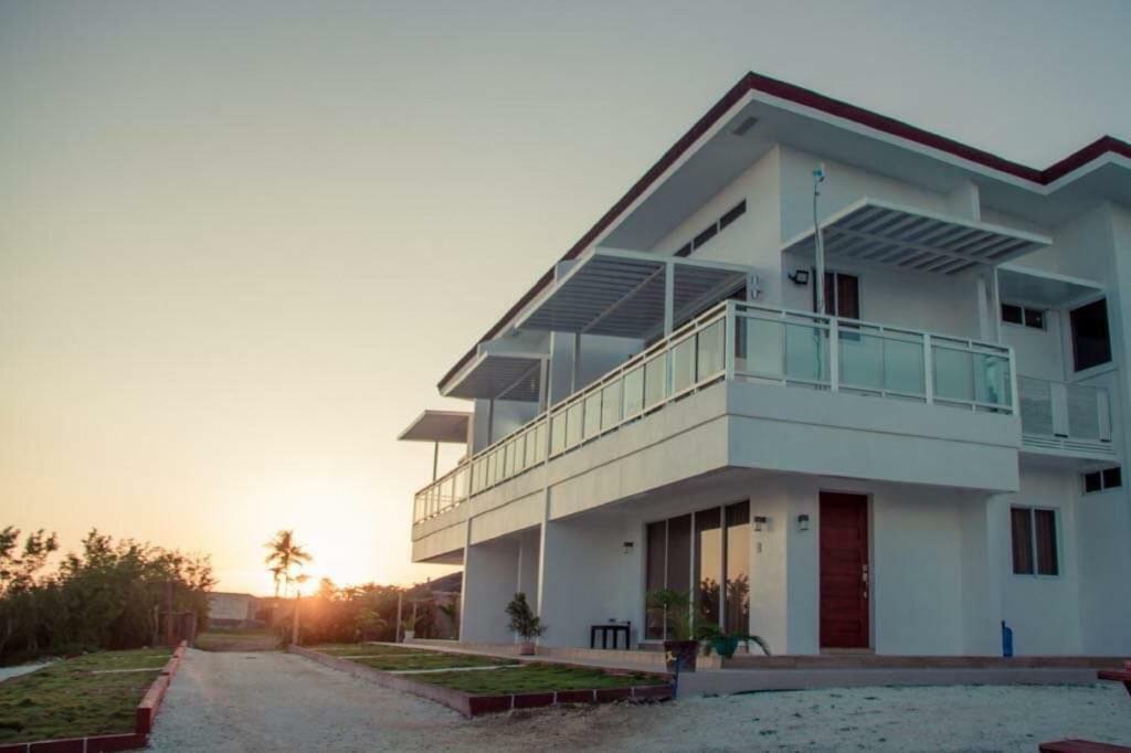 Pearl Of Santa Fe - Sabal'S Lodge Ngoại thất bức ảnh